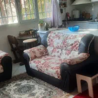 مبلمان سالم نیاز به تعمیر خیلی مختصر پارچه ترک|مبلمان خانگی و میز عسلی|هشتگرد, فاز ۳ مهستان|دیوار