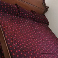 سرویس خواب کامل تخت وتشک،،پاتختی۲عدد ۴ م