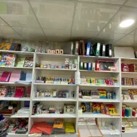 کلیه لوازم التحریر به علت تغییر شغل واگذار می‌شود