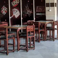 میز و صندلی چوبی