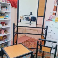 میز توالت به همراه پاتختی