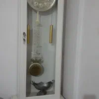 ساعت ایستاده تمیز