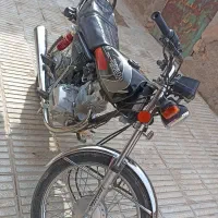 موتورهندا ۱۲۵ زمرد کویر