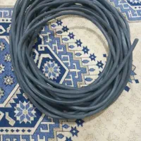 حدود ۳۰متر کابل دورشته تمام مس و یک عدد پرژوکتور