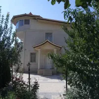 رودهن مهر اباد ۱۰۶۰متر زمین ۴۰۰متر بنای تریبلکس