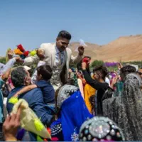 خواننده جشن های شاد بختیاری