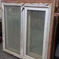 2عددپنجره پی‌وی‌سی در حدنوبا کلافو شیشه