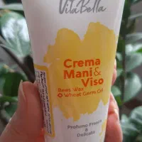 جوانساز طبیعی پوست با روغن جوانه گندم