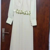لباس عقد|لباس|رشت, توشیبا|دیوار