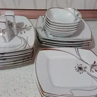 سرویس چینی ۱۸ نفره