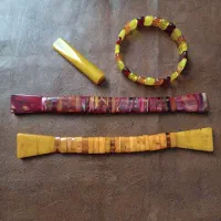 تسبیح کهربا و چوب سیگار و دستبند کهربا