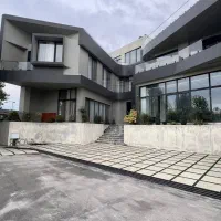 ویلای سبک خاص ۳۳۰ متر /آسانسور و استخر جنگلی رویان