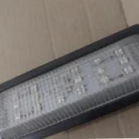 چراغ سقف خودرو