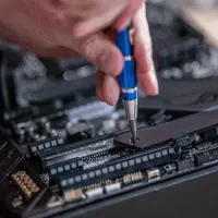 خدمات تخصصی تعمیر و ارتقا کامپیوتر و لپ‌تاپ