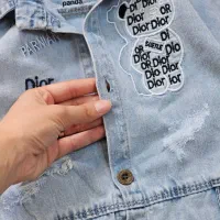 سرهمی جین|کفش و لباس بچه|اندیشه, اندیشه فاز ۱|دیوار