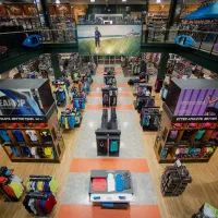 صندوقدار و کمک حسابدار خانم پیروزی معلم قاسم اباد