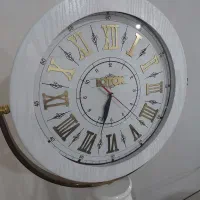 ساعت ایستاده