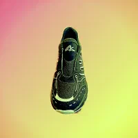 کفش زنانه|کیف، کفش، کمربند|نیشابور, سرآب کوشک|دیوار