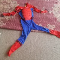 لباس مرد عنکبوتی