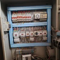 خدمات ،عیب یابی ،تست و تعمیرات تابلو برق