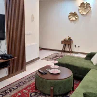 هم خانه می پذیرم ( پیروزی )