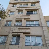 اپارتمان نوساز ۱۳۰ متری جنوبی