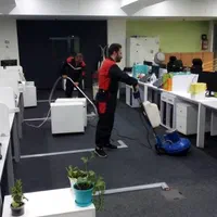 شستشوی مبل موکت تاتامی گرانول مبلشویی چمن مصنوعی|خدمات نظافت|تهران, نیاوران|دیوار