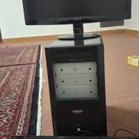 یک دستگاه کامپیوتر کارکرده|رایانه رومیزی|خوی, |دیوار