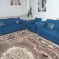 مبل راحتی بسیارتمیزهمراه باپامبلی