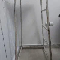 چهارپایه آهنی