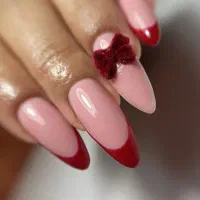 کاشت ناخن فقط ۲۷۰