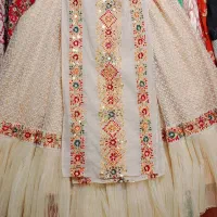 لباس محلی|لباس|مرودشت, ژیان|دیوار