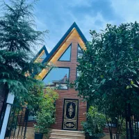 کلبه سوییسی تک خواب در رامسر نزدیک به دریا