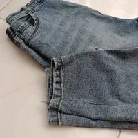 شلوار جین در حد نو