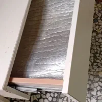شلف کتاب وجای لبتاب تمیز بدون شکستگی|کتابخانه، شلف، قفسه‌های دیواری|رشت, پیرکلاچای|دیوار