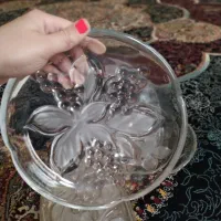 ظروف قدیمی‌تمامی عکسا روی همدیگه باهم دو تومن|صنایع دستی و سایر لوازم تزئینی|قم, شاه ابراهیم|دیوار