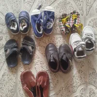 مقداری کفش بچه|کفش و لباس بچه|بروجرد, |دیوار