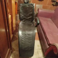 وسایل آرایشگاه . صندلی. تخت ماساژ. آینه