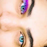 آموزش و خدمات اکستشن مژه