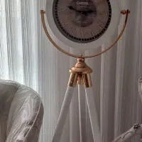 ساعت پایه دار