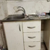 کابینت فلزی ضخیم و سینک و شیر و هود