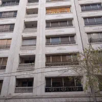 جلال ۵۸ اپارتمان ۱۷۵ متر طبقه اول