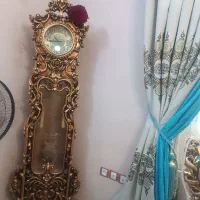 ساعت ایستاده
