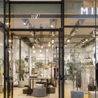 مغازه 95 متری