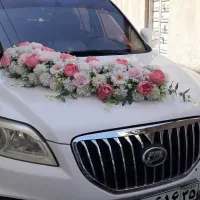 تزئین ماشین عروس باگل مصنوعی