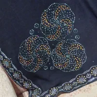 دوتا روسری مشکی برای کربلاس بفروش میرسد