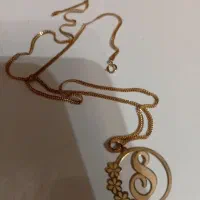 گردنبند s نما دار وسالم روی هم تقریبا ۵ گرم