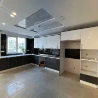 (آپارتمان۳خواب/دو پارکینگ/متریال روز منطقه)