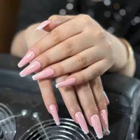 کاشت ناخن فقط ۳۵۰