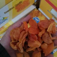 فروش برگه زردآلو